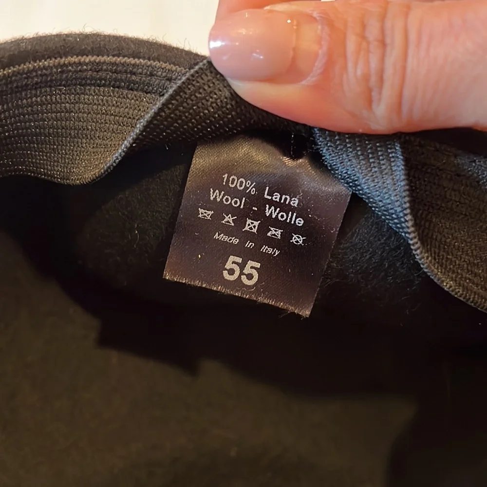 55 English flat cap 100% wool made in Italy color black like new